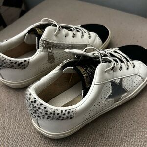 Vintage Havana shoes. W 5. Super cute. Worn 2x. Gently used. Good condition.